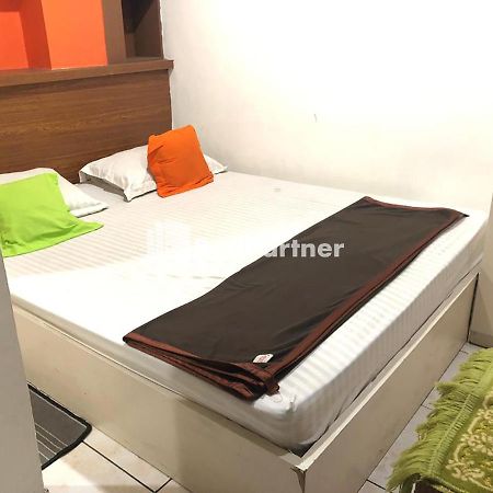 Seungit Syariah Inn Tebet Mitra Reddoorz Jakarta Ngoại thất bức ảnh