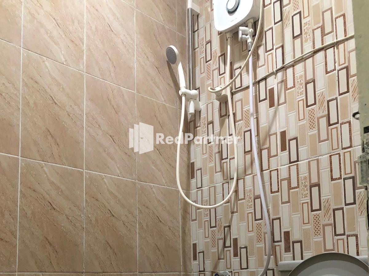 Seungit Syariah Inn Tebet Mitra Reddoorz Jakarta Ngoại thất bức ảnh