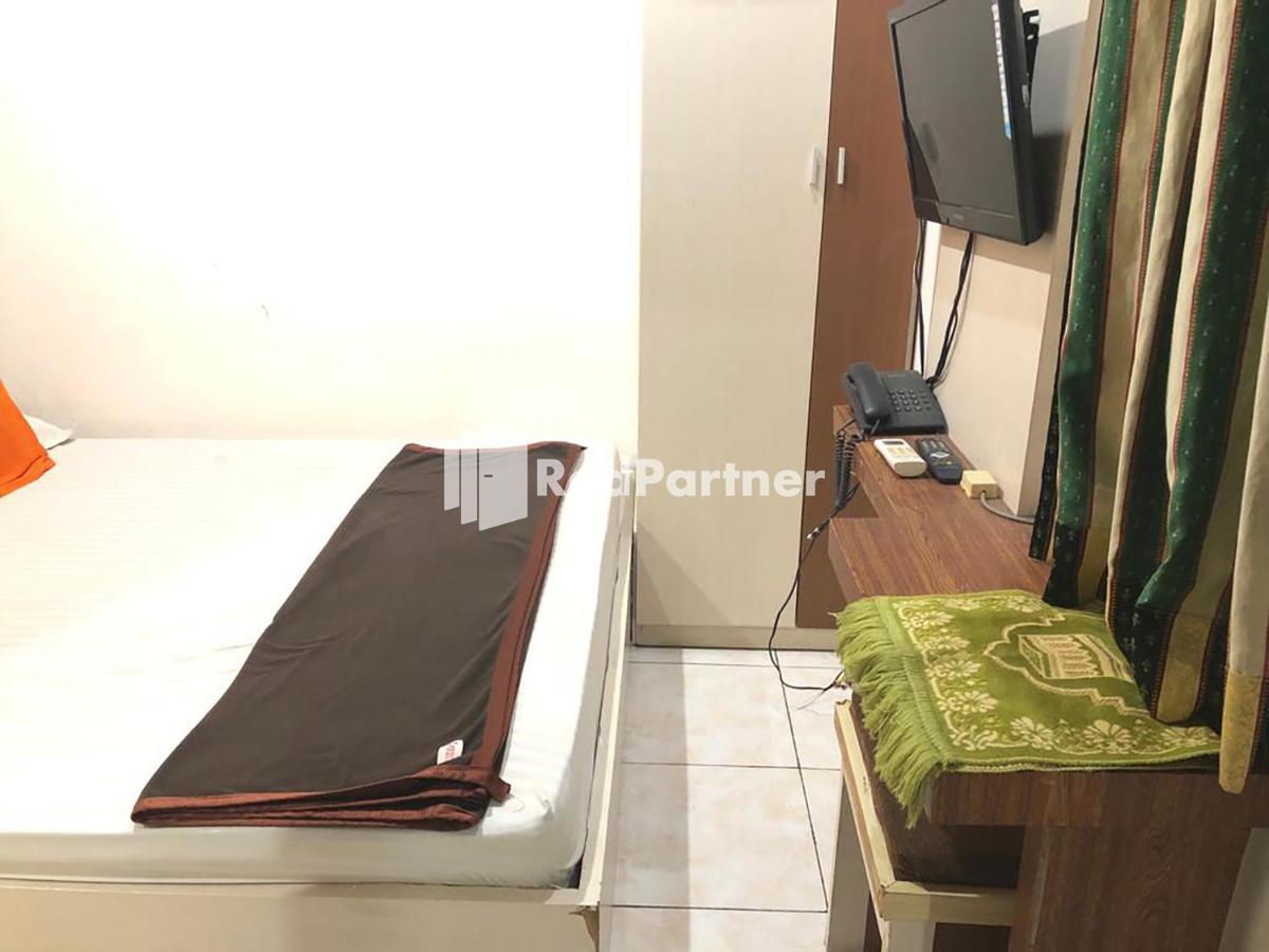 Seungit Syariah Inn Tebet Mitra Reddoorz Jakarta Ngoại thất bức ảnh